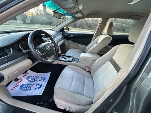 Used 2012 Toyota Camry LE image 12
