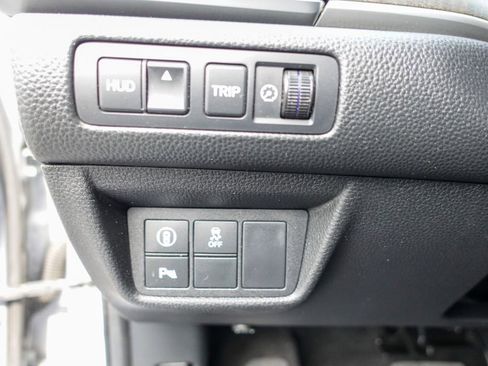 Used 2020 Honda Accord Touring image 16