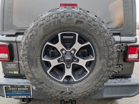 Used 2021 Jeep Wrangler Unlimited Sport image 14