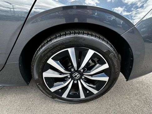 Certified 2024 Honda Civic EX-L image 5