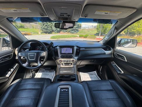 Used 2018 GMC Yukon Denali AWD/4WD image 7