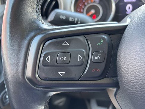 Used 2023 Jeep Gladiator Sport AWD/4WD image 18