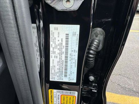 Used 2022 Ford Ranger XLT w/ FX4 Off-Road Package image 10