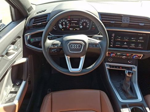 Certified 2025 Audi Q3 2.0T Premium w/ Convenience Package image 11