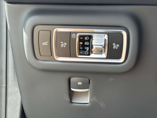 New 2026 Lincoln Nautilus Premier AWD/4WD image 19