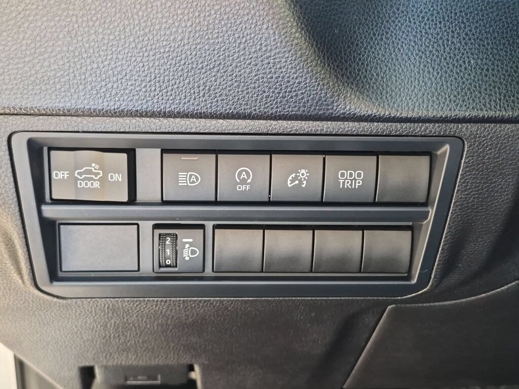 Used 2026 Toyota Tundra SR AWD/4WD image 24