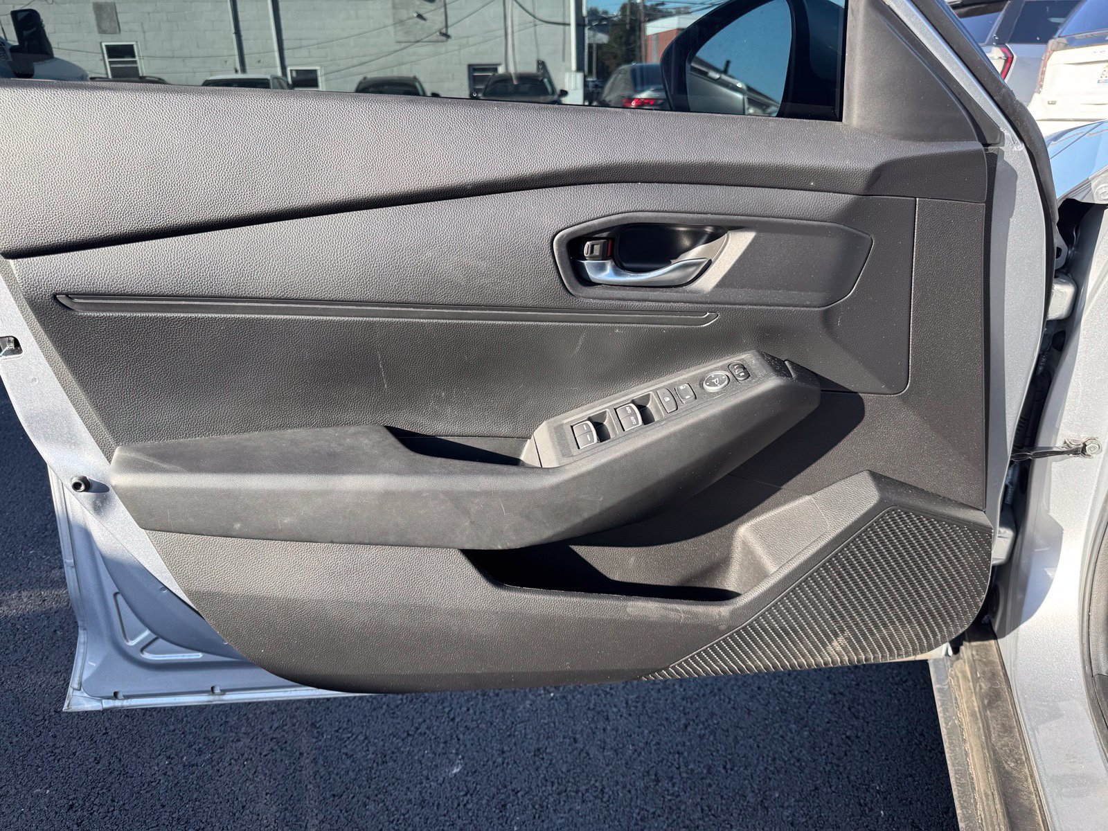 Used 2025 Honda Accord LX image 11