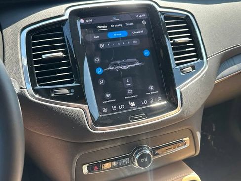 Certified 2023 Volvo XC90 B6 Ultimate AWD/4WD image 22