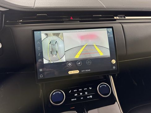 Used 2023 Land Rover Range Rover Sport SE image 22