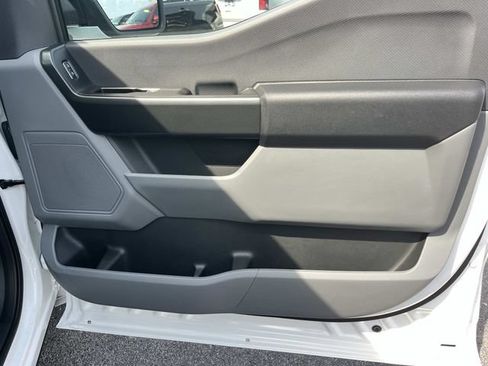 Used 2025 Ford F150 XL RWD image 21
