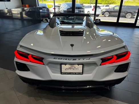 Used 2024 Chevrolet Corvette Stingray Preferred Conv w/ 2LT RWD image 4