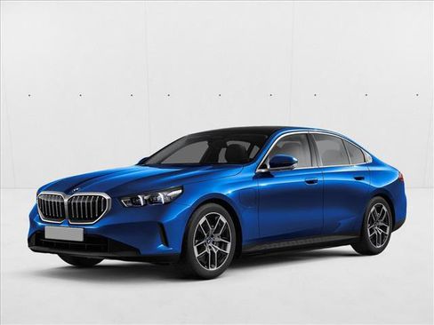 New 2026 BMW 550e xDrive image 1