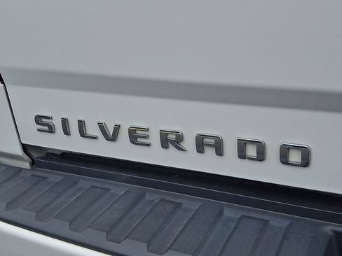 Used 2018 Chevrolet Silverado 1500 Custom w/ Custom Value Package AWD/4WD image 36