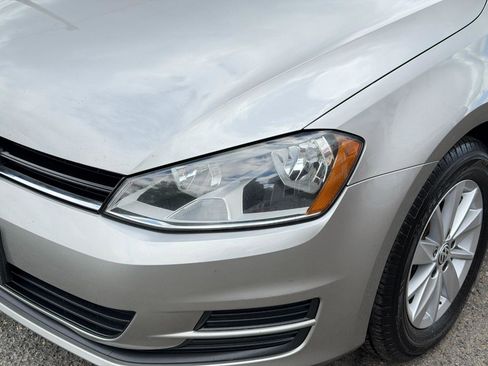 Used 2015 Volkswagen Golf S FWD image 9