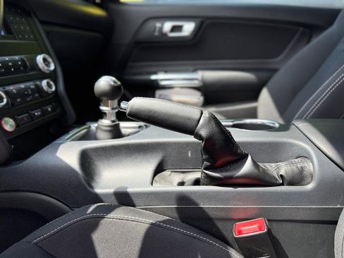 Used 2021 Ford Mustang Coupe RWD image 19