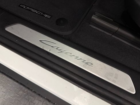 Certified 2026 Porsche Cayenne Coupe AWD/4WD image 17