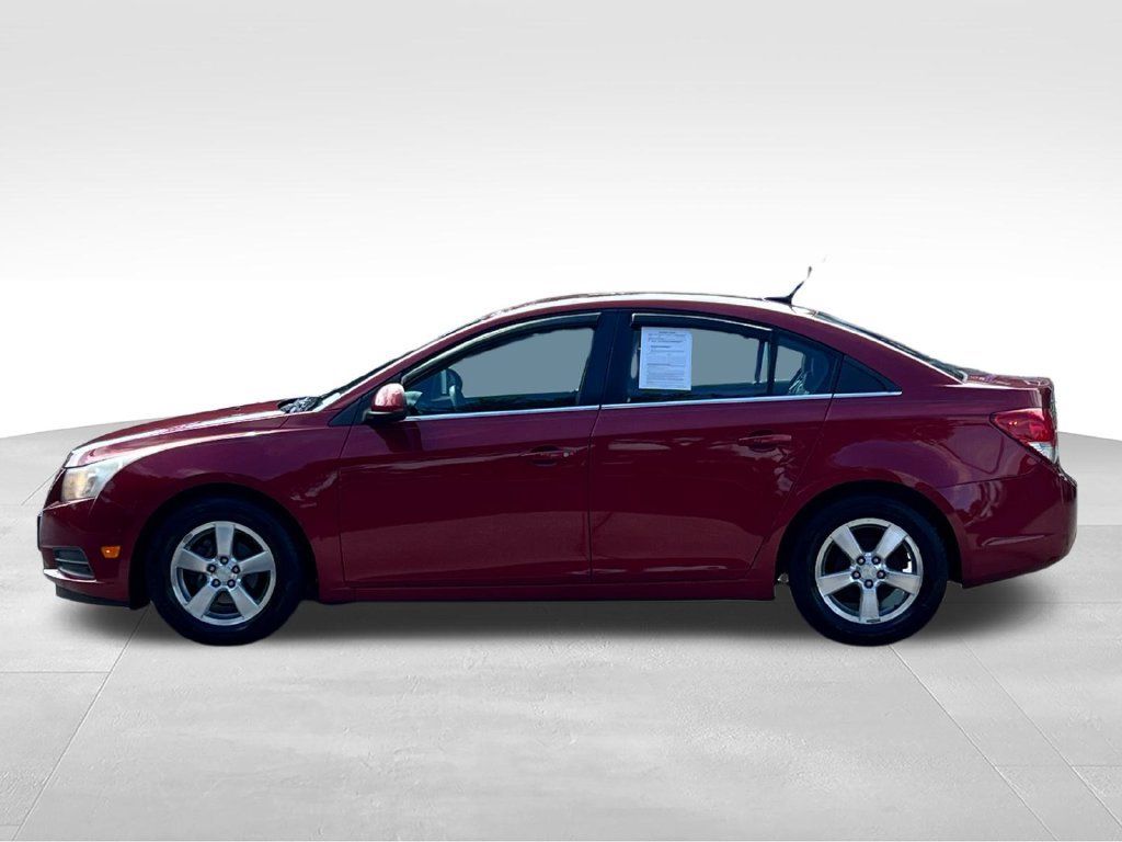 Used 2011 Chevrolet Cruze LT FWD image 14