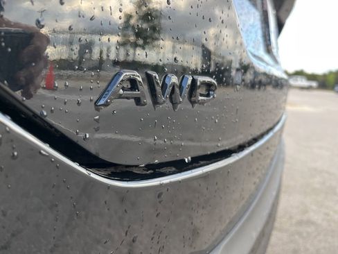 Used 2025 Honda Pilot Black Edition image 8