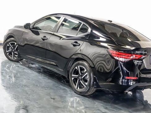 Used 2024 Nissan Sentra SV image 11