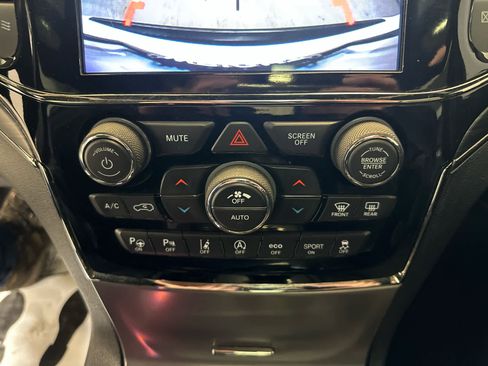 Used 2019 Jeep Grand Cherokee Limited X AWD/4WD image 18