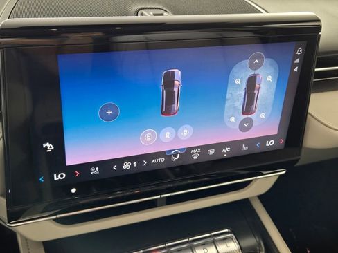 New 2026 Lincoln Nautilus Premier image 15