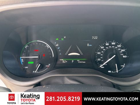 Used 2025 Toyota Sienna LE FWD image 17