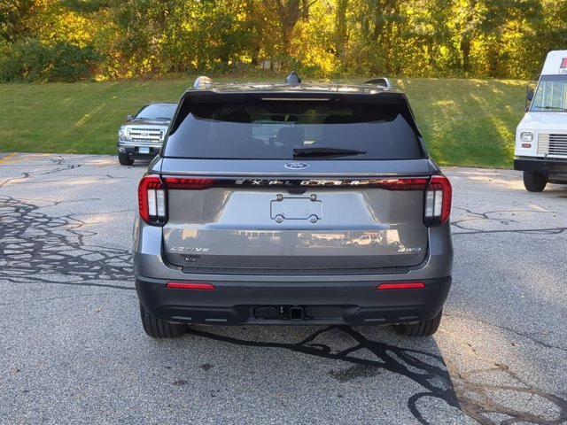 Certified 2025 Ford Explorer Active AWD/4WD image 5