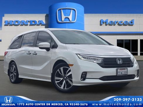 Certified 2023 Honda Odyssey Touring image 1