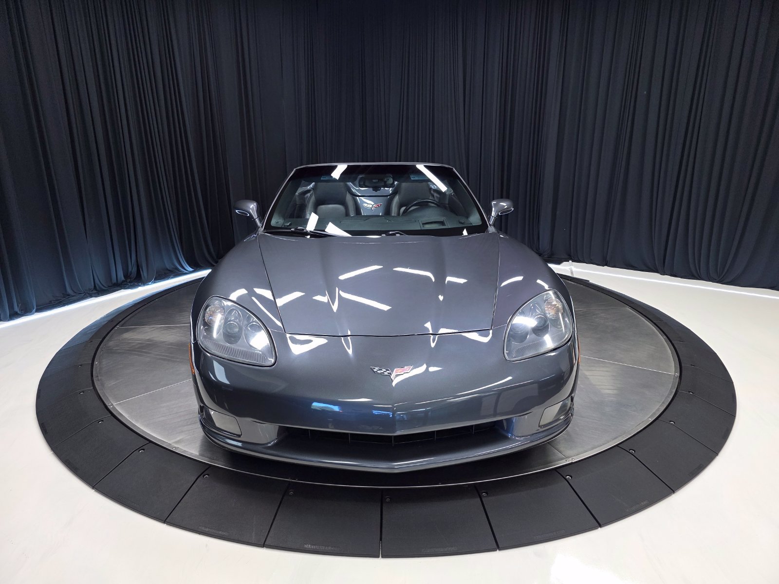 Used 2009 Chevrolet Corvette Convertible w/ Preferred Equipment Group RWD image 8