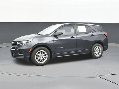 Used 2022 Chevrolet Equinox LS w/ Driver Confidence II Package FWD image 7