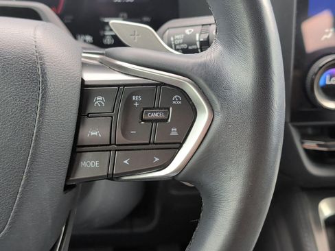 Used 2024 Lexus GX 550 w/ Cold Area Package AWD/4WD image 15
