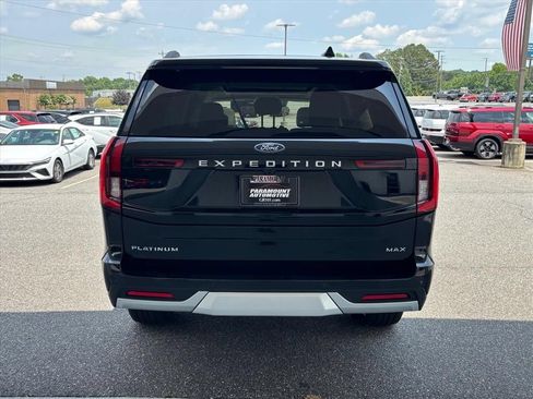 Used 2025 Ford Expedition Max Platinum w/ Driver's Package AWD/4WD image 25