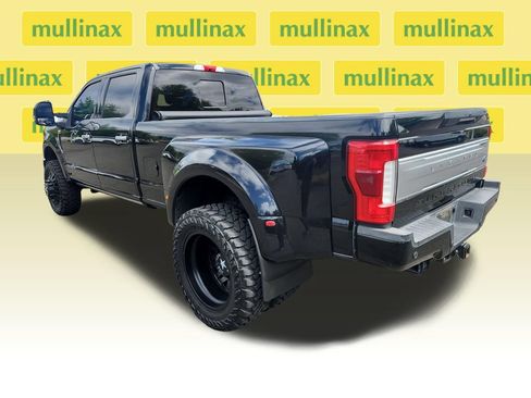 Used 2018 Ford F350 Limited AWD/4WD image 6