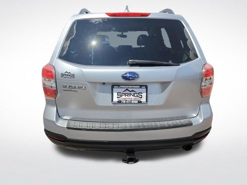 Used 2016 Subaru Forester 2.5i Premium w/ All-Weather Package AWD/4WD image 4