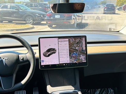 Used 2021 Tesla Model Y Performance image 20