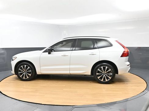 Used 2024 Volvo XC60 B5 Core w/ Protection Package Premier AWD/4WD image 43