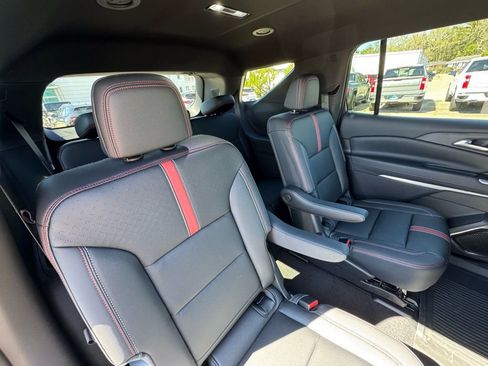 New 2026 Chevrolet Traverse RS w/ LPO, Floor Liner Package image 27