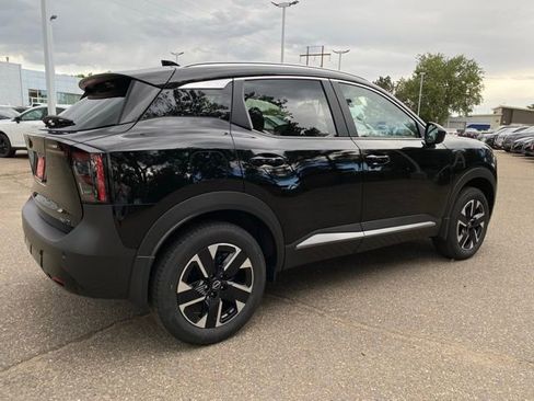 New 2026 Nissan Kicks SV w/ Cold Weather Package image 5