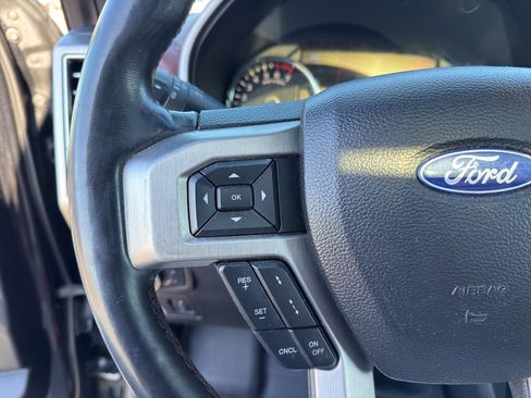 Used 2019 Ford F150 Platinum w/ Equipment Group 701A Luxury image 23