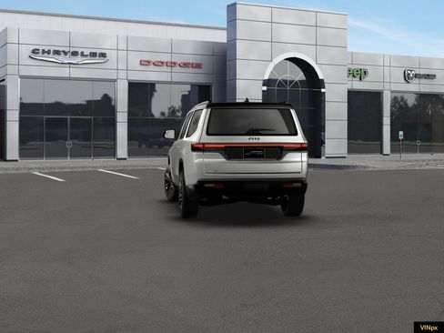 New 2026 Jeep Grand Wagoneer Summit image 10
