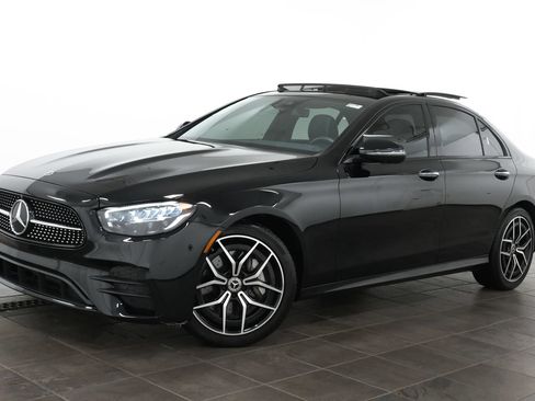 Used 2023 Mercedes-Benz E 350 4MATIC Sedan image 1