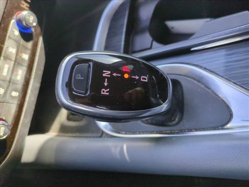 Used 2018 Buick Enclave Essence w/ Trailering Package image 10