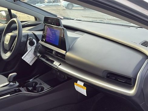 New 2026 Toyota Prius LE image 27