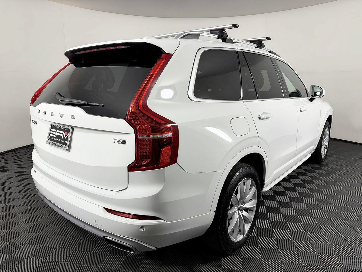 Used 2018 Volvo XC90 T6 Momentum w/ Momentum Plus Package AWD/4WD image 8