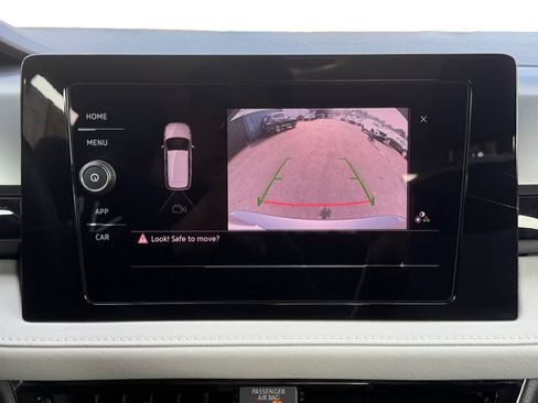 Used 2025 Volkswagen Taos S FWD image 15