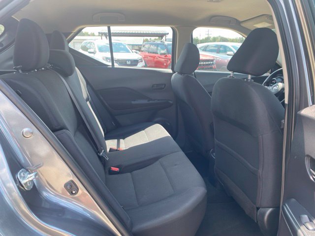 Used 2024 Nissan Kicks S FWD image 7