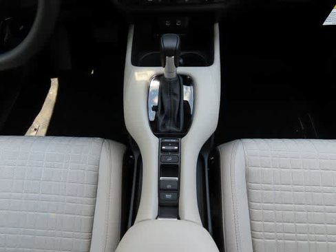 New 2026 Honda HR-V LX image 21
