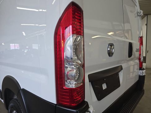 Used 2025 RAM ProMaster 3500 w/ Convenience Group FWD image 33