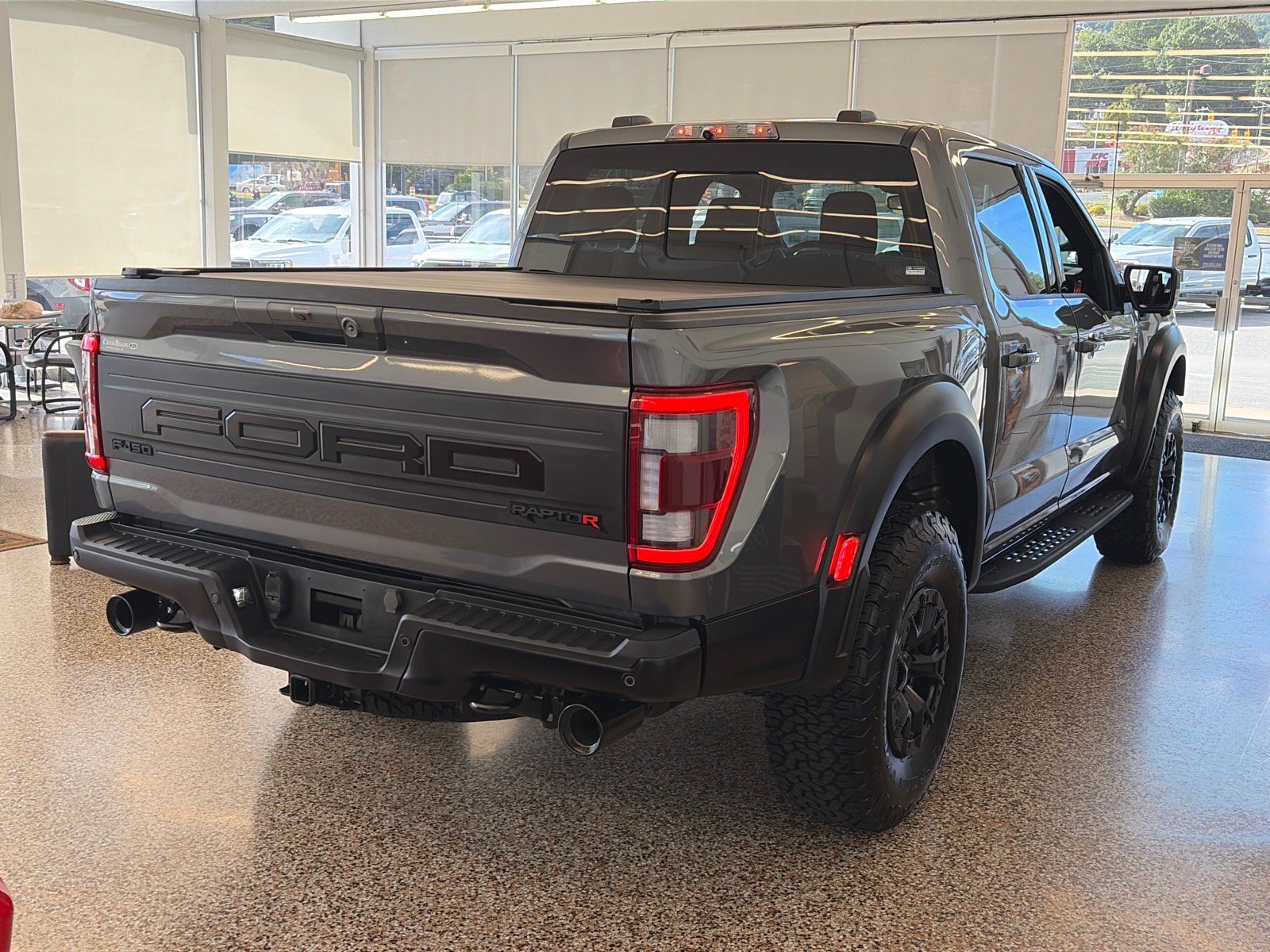 Used 2023 Ford F150 Raptor w/ Equipment Group 802A Raptor R AWD/4WD image 3