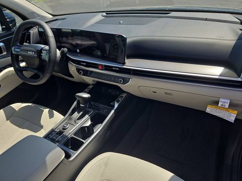 New 2026 Kia Sorento S FWD image 11